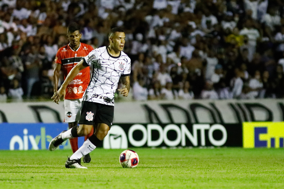Luis Mandaca em ao pelo Corinthians