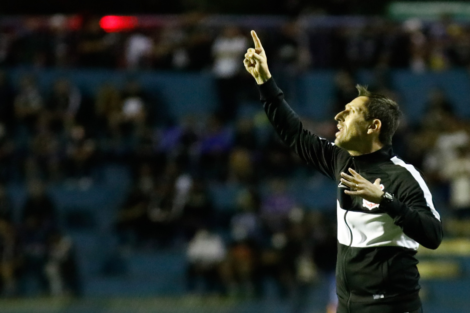 Tcnico Diogo Siston na partida entre Corinthians e River-PI, pela Copa So Paulo 2022
