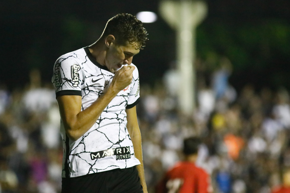 Alemo abriu o placar no jogo entre Corinthians e Ituano, pela Copinha So Paulo