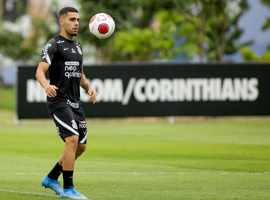 Volante Gabriel durante um dos treinos desse incio de temporada no CT Joaquim Grava