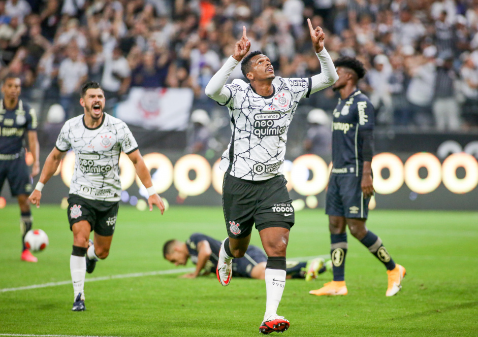 Giuliano e J em derrota do Corinthians contra o Santos nesta quarta-feira