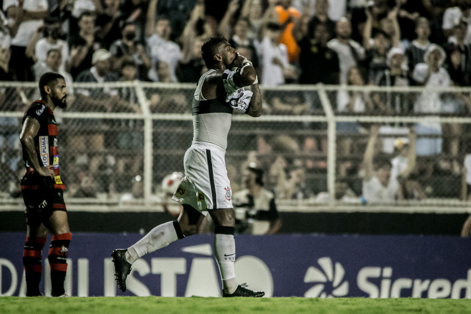 Paulinho marcou o terceiro gol do Corinthians em Itu