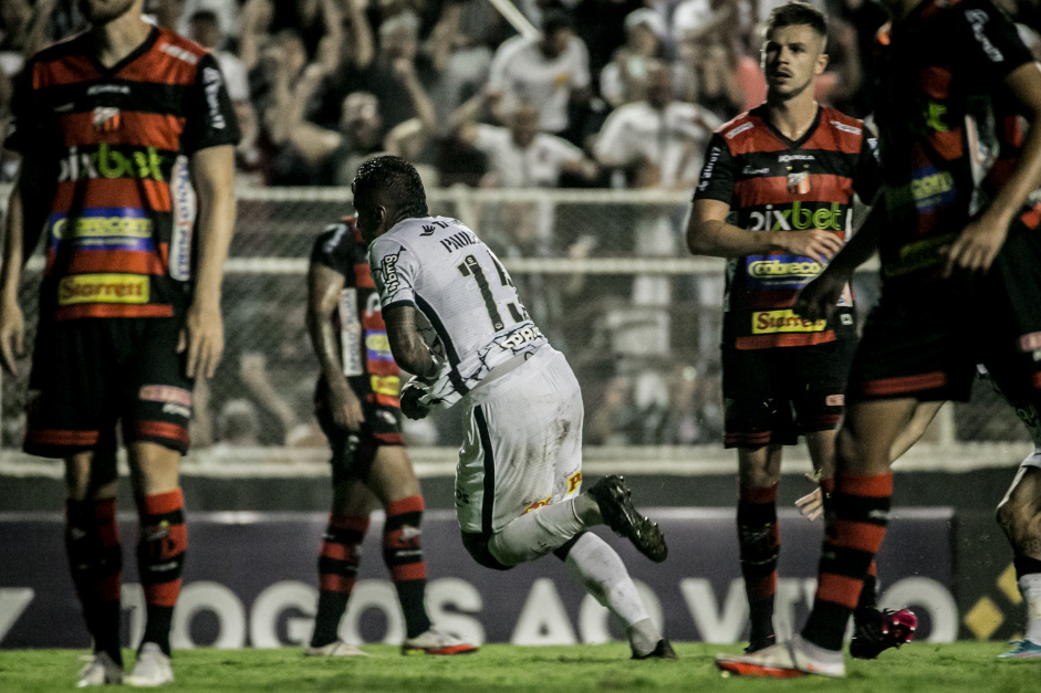 Paulinho marcou seu primeiro gol aps o retorno ao Corinthians