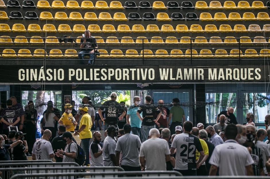 Corinthians vai vender ingresso para jogos da base, do feminino e tambm do futsal nesta semana