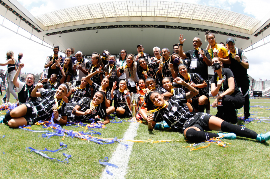 Corinthians Feminino manteve a invencibilidade nas estreias aps bater o Internacional na abertura de 2024 pela Supercopa