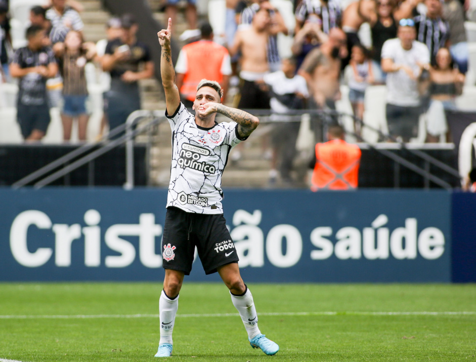 Gustavo Silva no jogo entre Corinthians e Red Bull Bragantino neste domingo