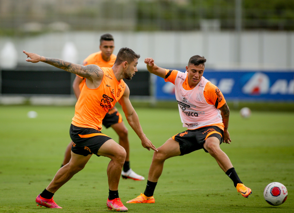 Joo Pedro, Victor Cantillo e Gustavo Mantuan no treino do Corinthians desta sexta-feira