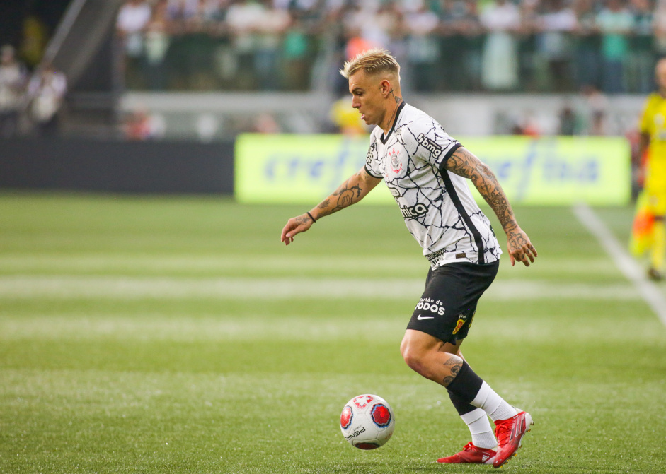 Rger Guedes marcou seu terceiro gol contra a equipe do Palmeiras na ltima quinta-feira