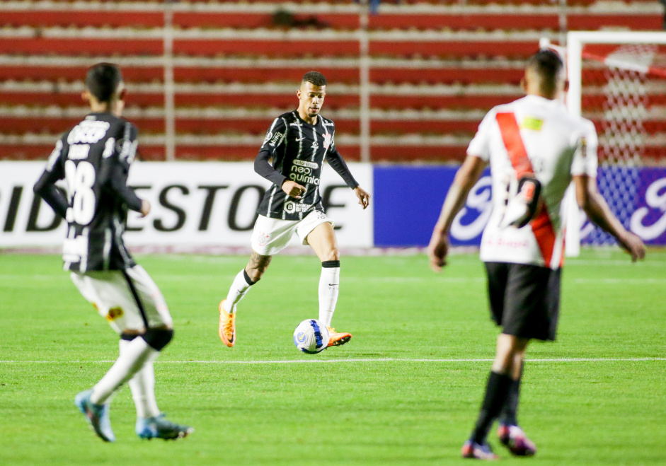 Joo Victor durante a derrota do Corinthians nesta tera-feira