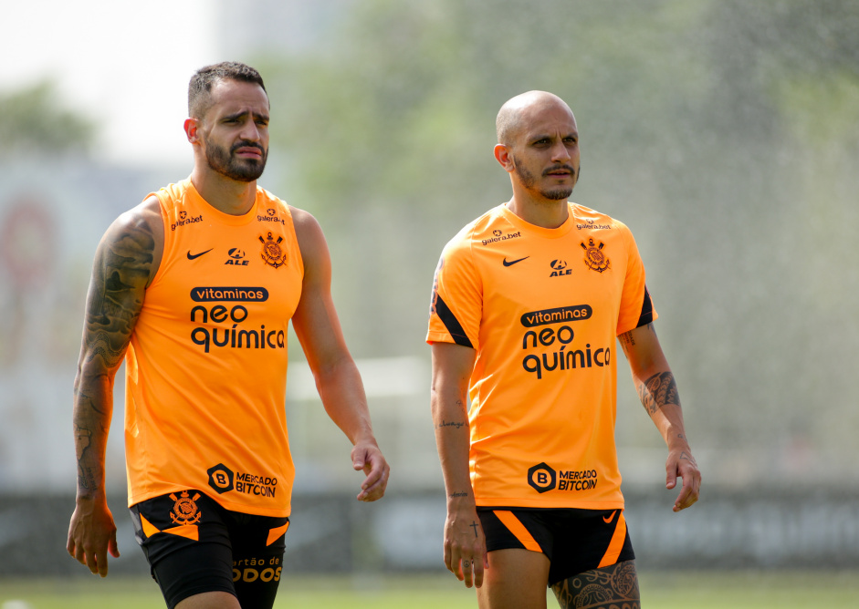 Medalhões do Corinthians devem começar no banco neste sábado
