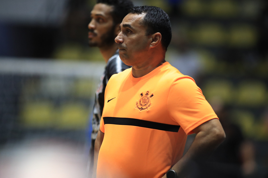 Tcnico Deividy Hadson assumiu o Corinthians nesta temporada