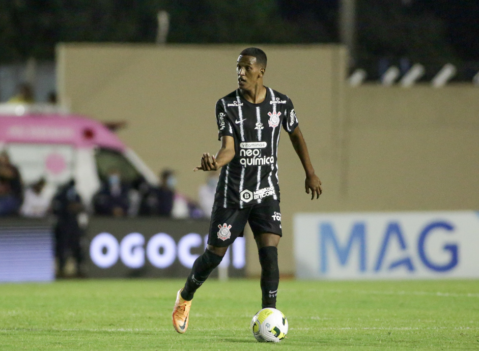 Zagueiro Robert Renan durante empate por 1 a 1 entre Corinthians e Portuguesa-RJ