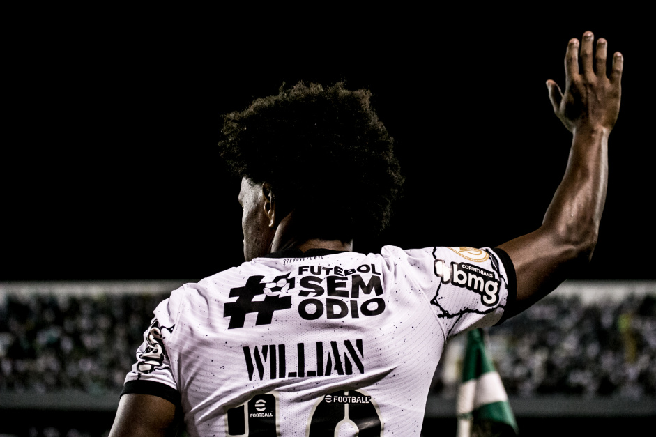 Willian durante a derrota para o Palmeiras