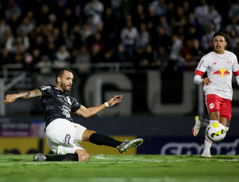 Renato Augusto no lance do gol da vitria do Corinthians