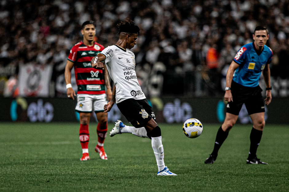 Robson Bambu durante a vitria do Corinthians na Copa do Brasil