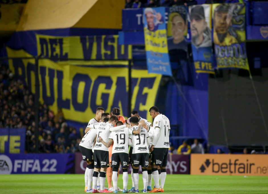 Corinthians coneguiu um empate contra o Boca Juniors, na Bombonera Corinthians coneguiu um empate contra o Boca Juniors, na Bombonera