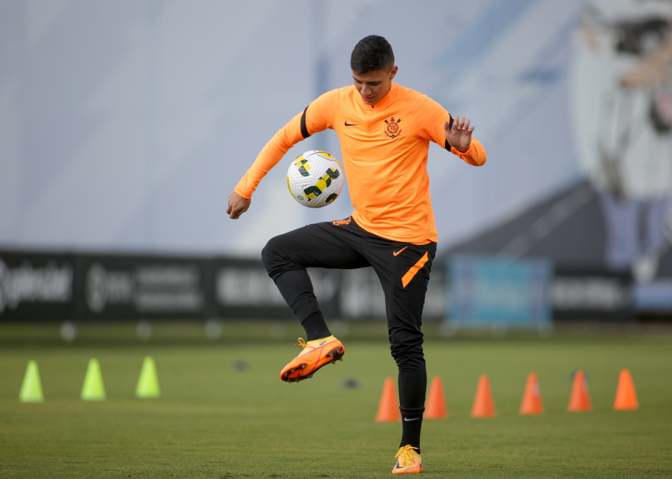 Gustavo Mantuan em penltimo treino do Corinthians antes de enfrentar o So Paulo