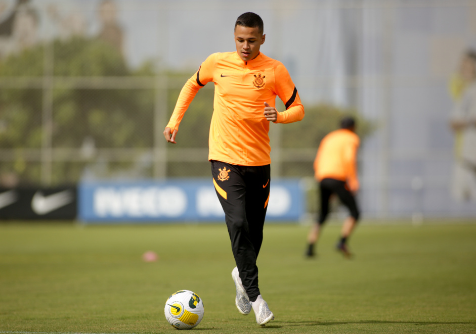 Matheus Arajo em penltimo treino do Corinthians antes de enfrentar o So Paulo