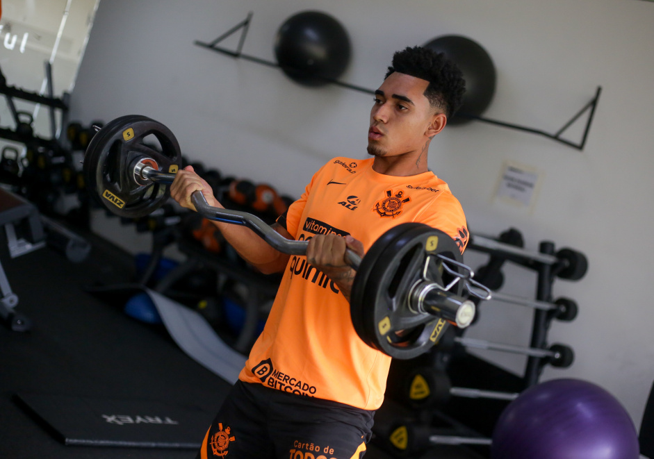 Du Queiroz durante treino do Corinthians Du Queiroz durante treino do Corinthians