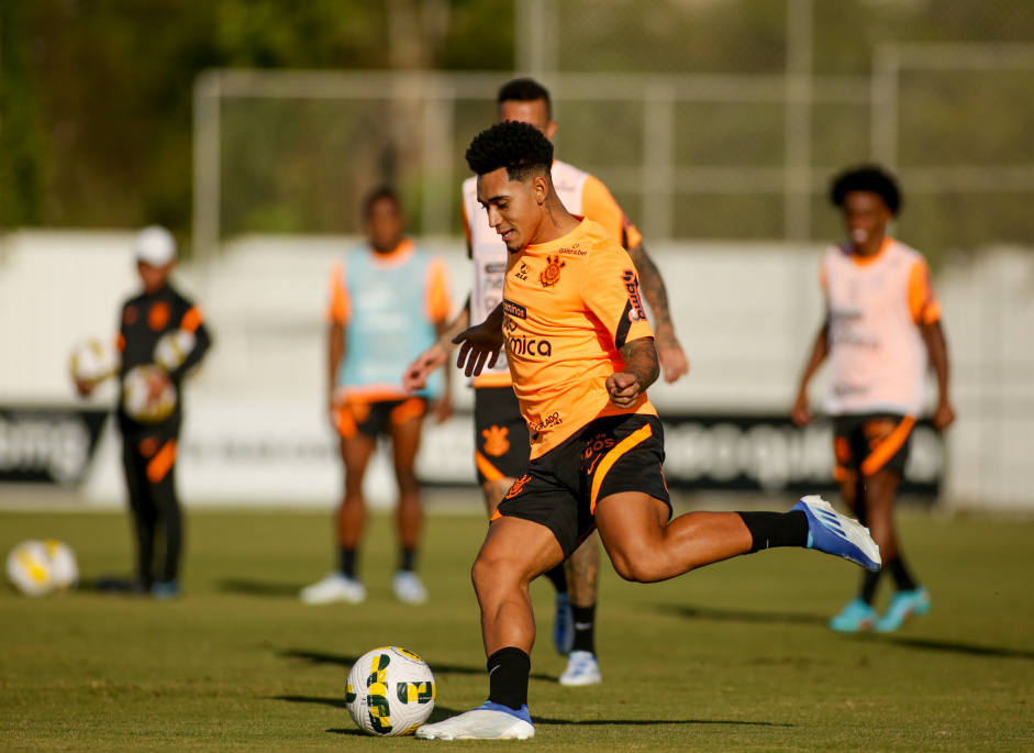 Du Queiroz falou sobre sequência negativa do Corinthians Du Queiroz falou sobre sequência negativa do Corinthians