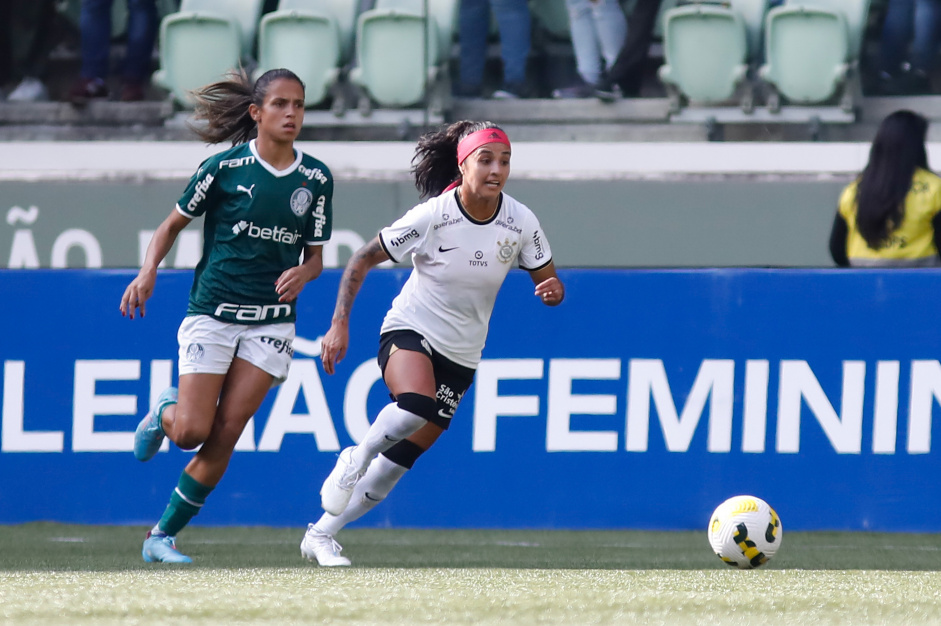 Lia Salazar  mais uma baixa confirmada na equipe feminina do Corinthians