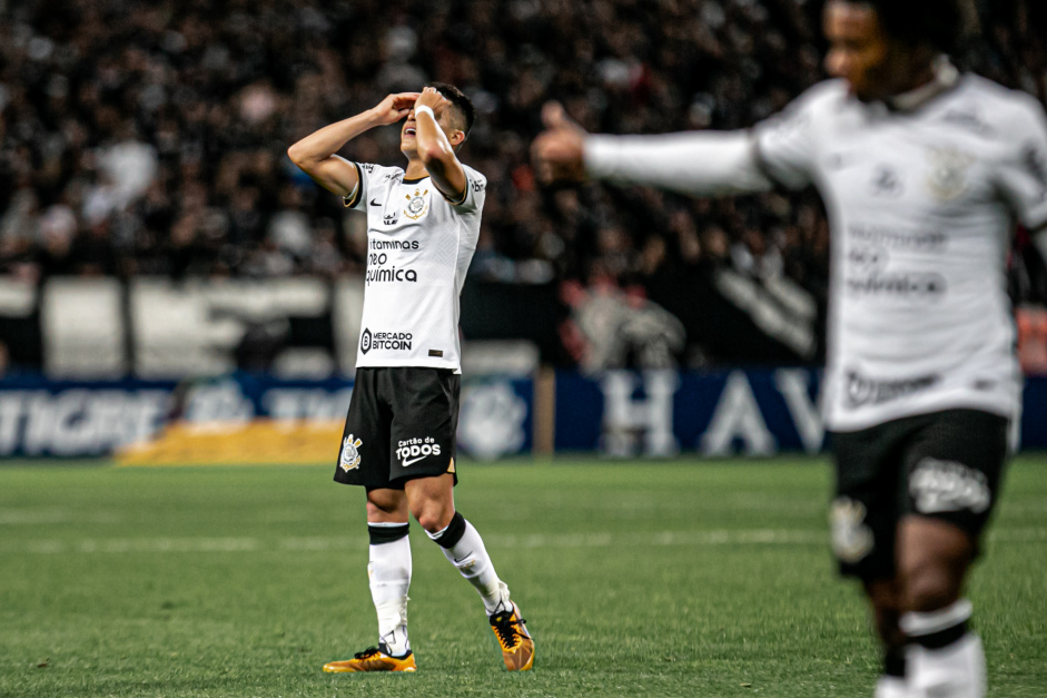 Corinthians de Vítor Pereira fica sem marcar gol pela primeira vez na Neo Química Arena