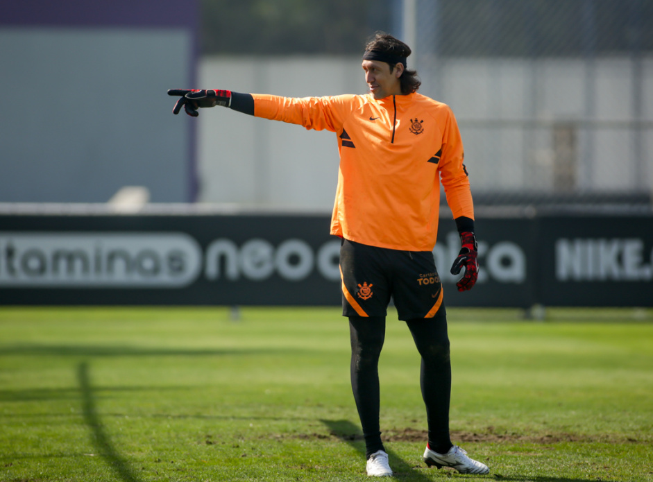 Elenco do Corinthians finaliza preparao para as oitavas de final da Libertadores nesta segunda-feira de manh