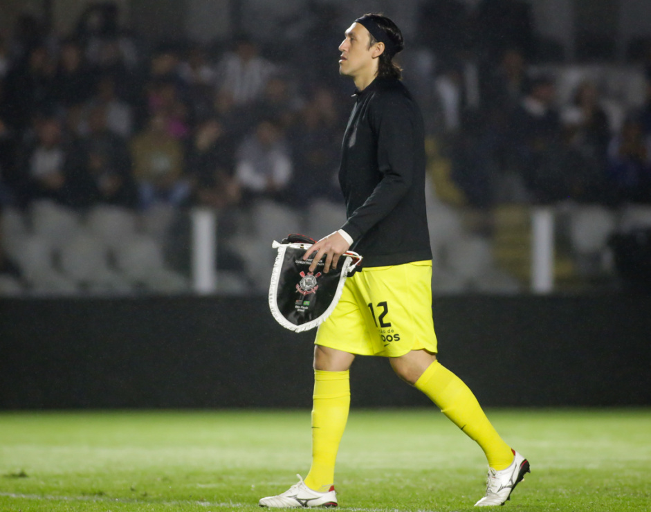 Cássio não poderá jogar clássico de Corinthians contra o Santos; entenda