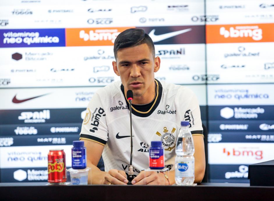 Zagueiro Fabin Balbuena falou sobre retorno ao Corinthians