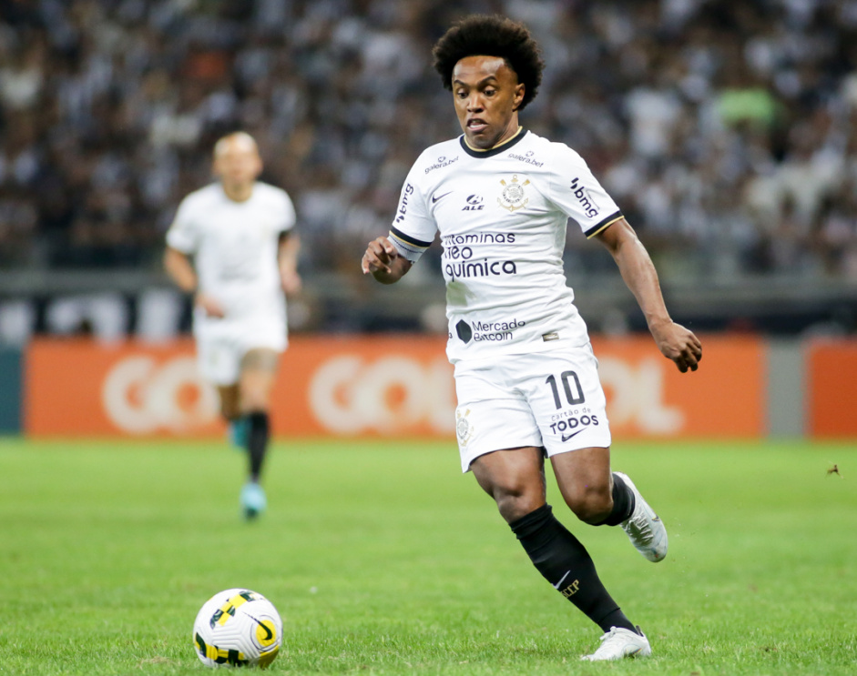 Willian pode retornar ao futebol ingls