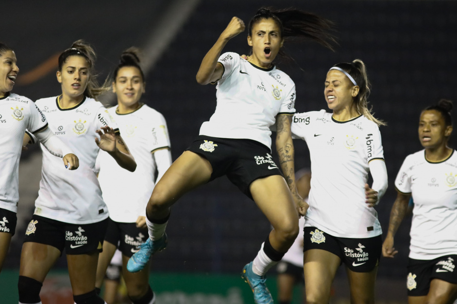 Corinthians arrecadou mais de R$ 70 mil em com a venda de trs mil ingressos para jogo contra a ESMAC no Brasileiro Feminino
