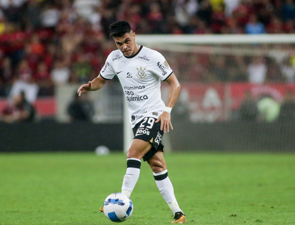 Roni festeja classificação à primeira final de sua carreira como ...