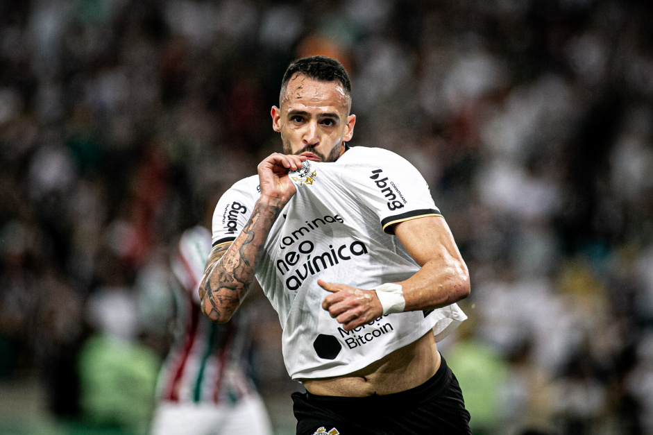 Renato Augusto marcou o primeiro gol do Corinthians na partida