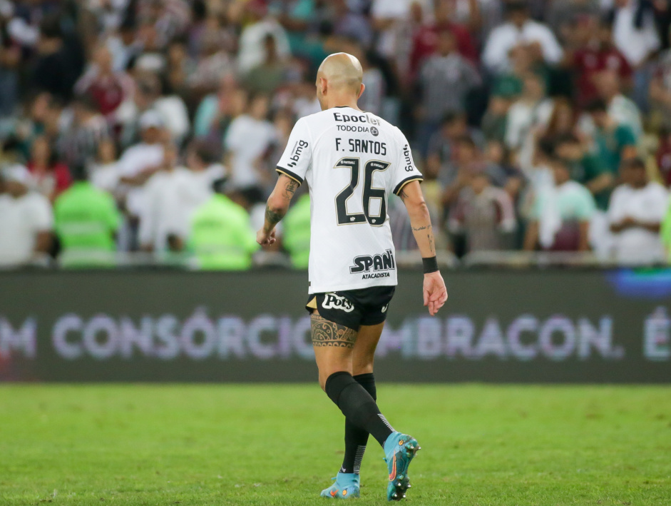 Fbio Santos  o novo camisa 6 do Corinthians