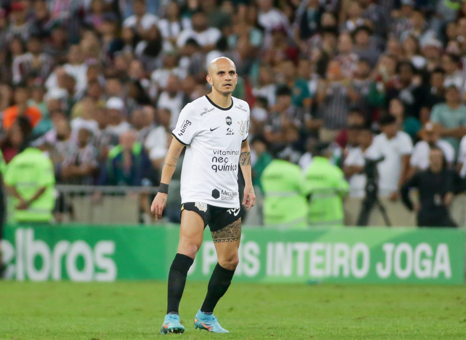 Fbio Santos foi um dos 11 titulares do Corinthians no jogo de ida no Maracan