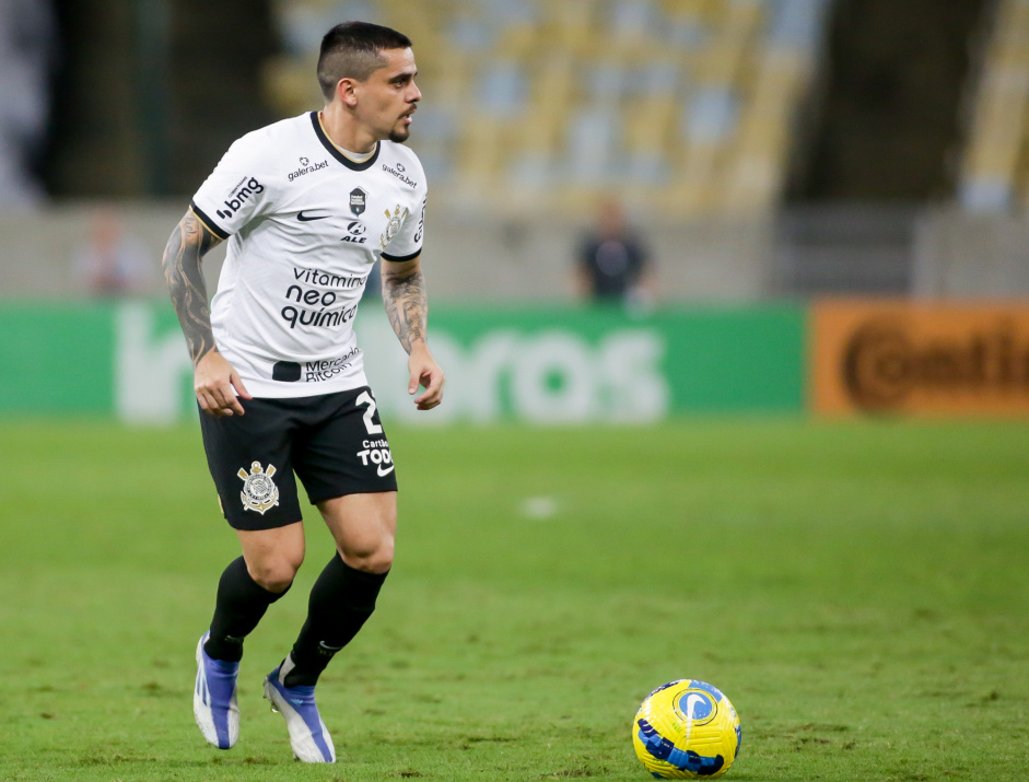 Fagner foi titular do Corinthians no confronto de ida da semifinal da Copa do Brasil