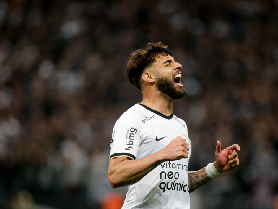 Yuri Alberto lamenta chance perdida pelo ataque do Corinthians