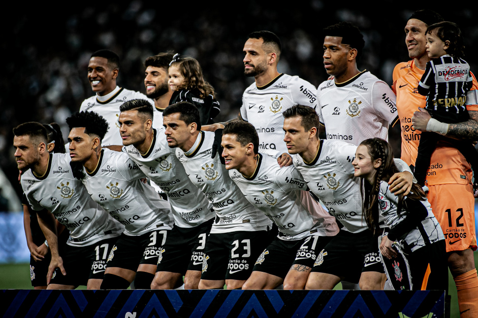 Ao todo, quatro jogadores do Corinthians integraram a Seleo da 36 rodada do Brasileiro