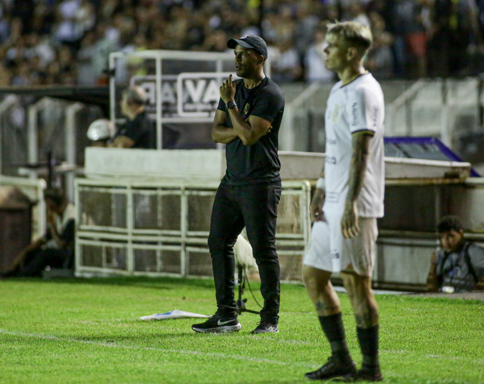 Fernando Lzaro e Rger Guedes em empate com a Inter de Limeira no Paulisto
