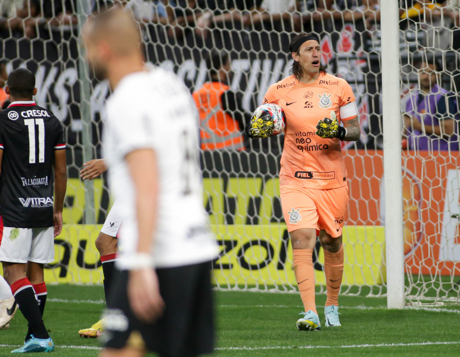 Cssio d bronca na vitria contra o Botafogo-SP pelo Paulisto