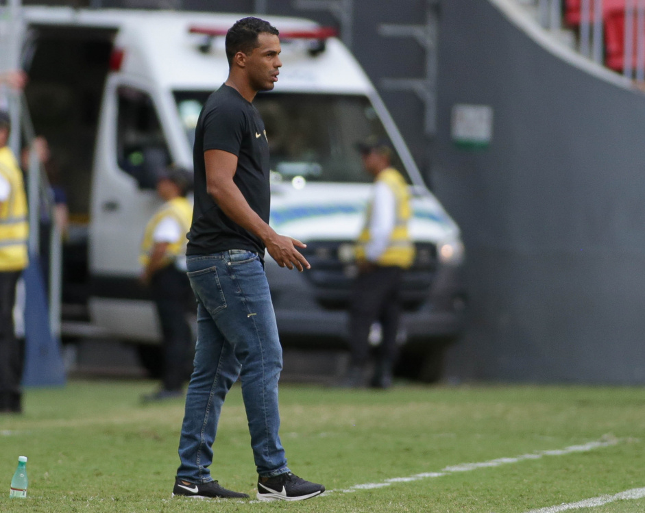 Fernando Lzaro far seu primeiro confronto contra o Palmeiras