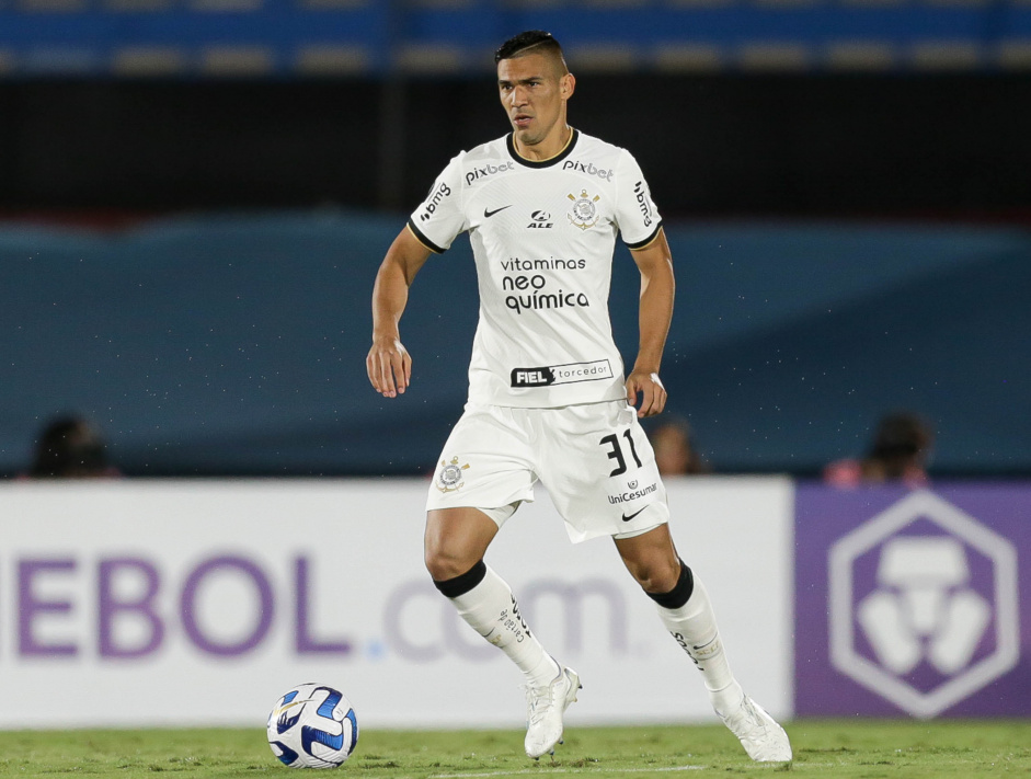 Afastado do Corinthians, Balbuena foi convocado pela seleo do Paraguai