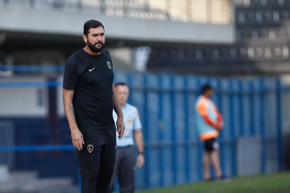 Wesley e Giovane descem para Corinthians sub-20 e reforçam