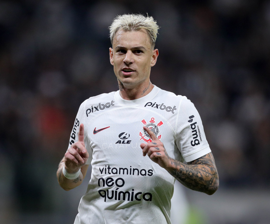 Róger Guedes marca gol no Mineirão pela primeira vez na carreira; confira histórico Róger Guedes marca gol no Mineirão pela primeira vez na carreira; confira histórico