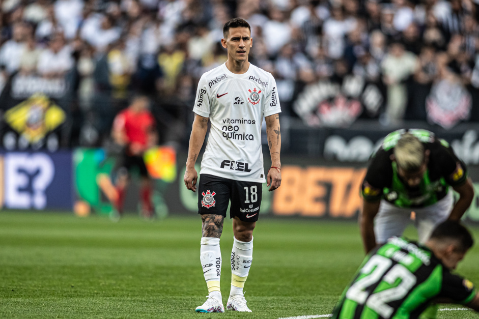 Rojas fazendo sua estreia pelo Corinthians