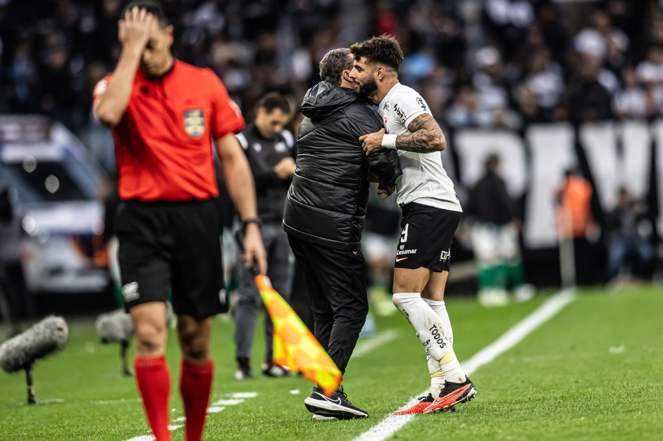 Yuri Alberto segue entre os titulares do Corinthians para enfrentar o Palmeiras