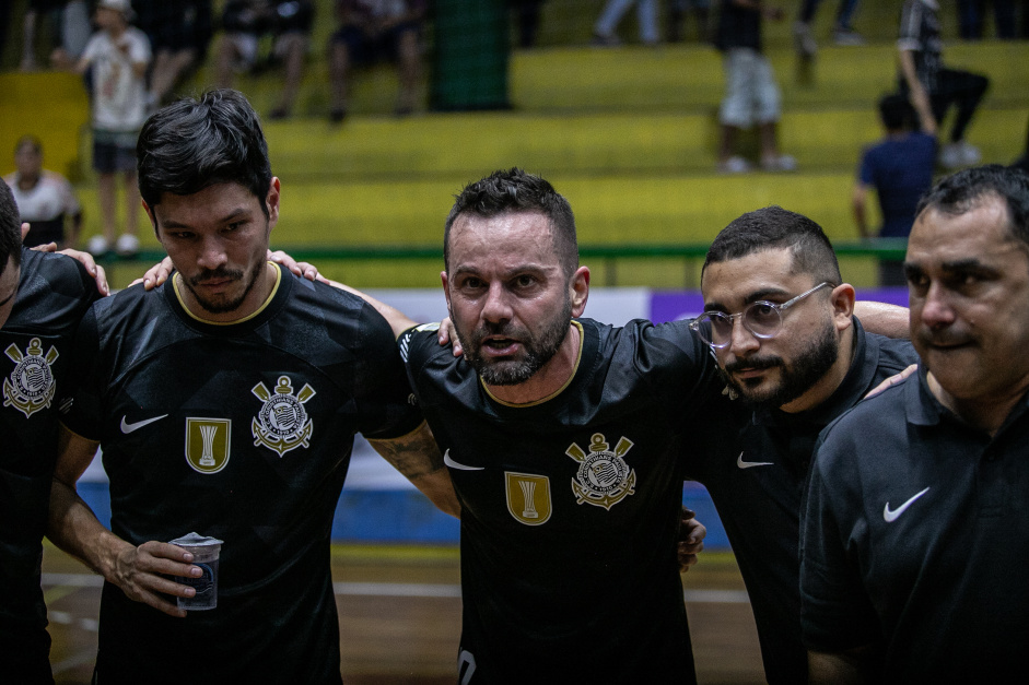 Corinthians precisará contar com o faro de gol de Deives para sair vitorioso do duelo de quartas de final do Estadual de Futsal