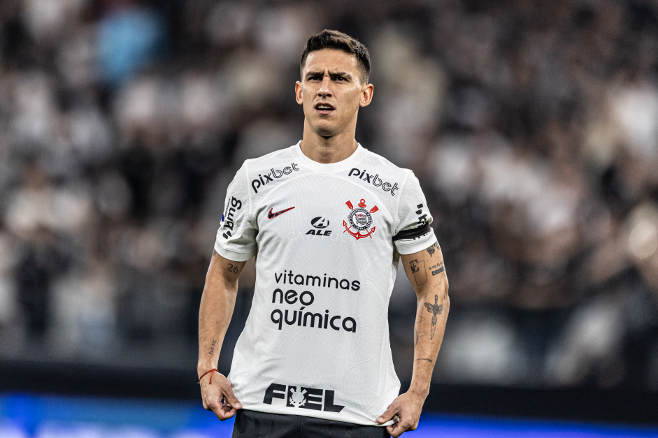 Matas Rojas no jogo entre Corinthians e Estudiantes, pela Sul-Americana