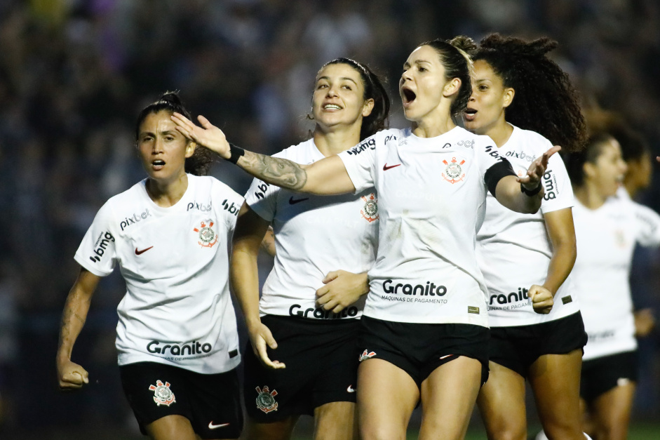 A equipe feminina do Corinthians disputa os dois jogos da final do Brasileiro nesta semana