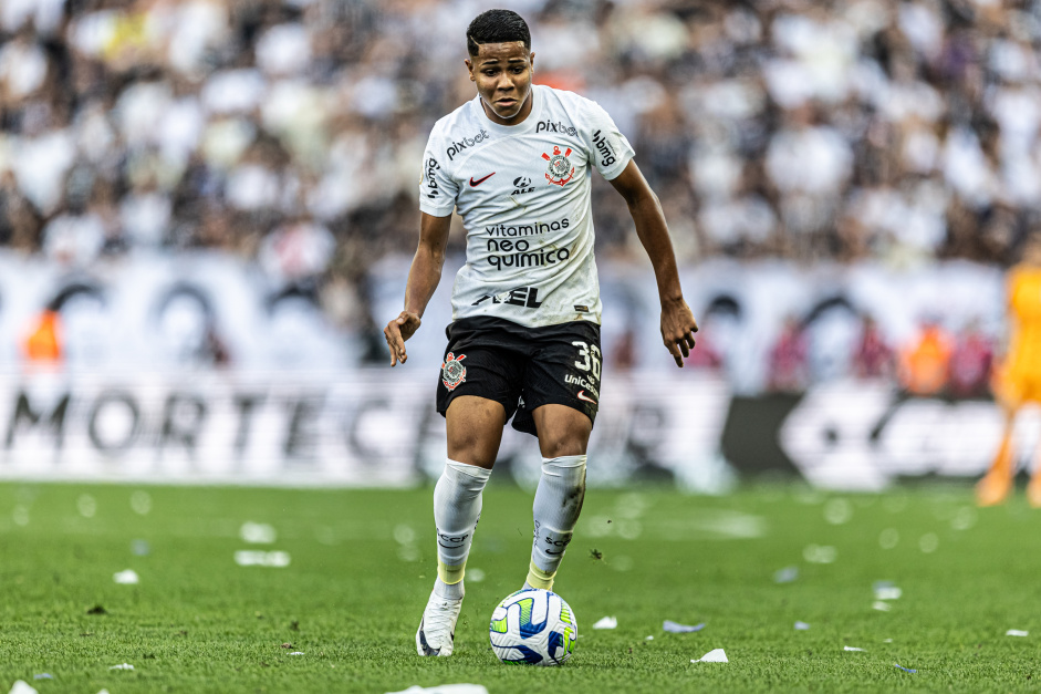 Al-Nassr oferece US$ 20 milhões ao Corinthians por Wesley